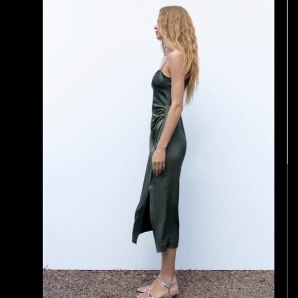 💚 SLIT SATIN EFFECT DRESS - Picture 3 of 7